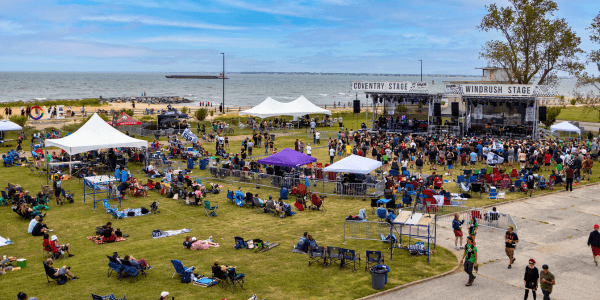 Beachside concert goers at SuperNoVA Ska Festival in Fort Monroe.